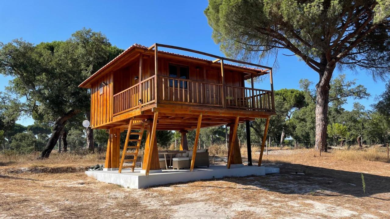 Suspended Wooden House - Monte Da Cortica Villa Águas de Moura Dış mekan fotoğraf
